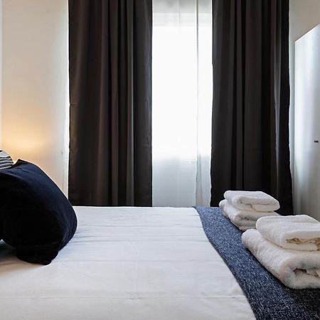 Modern 1-Bedroom Apartment, Beach 5-Min Walk, Free Parking Уеймут Екстериор снимка